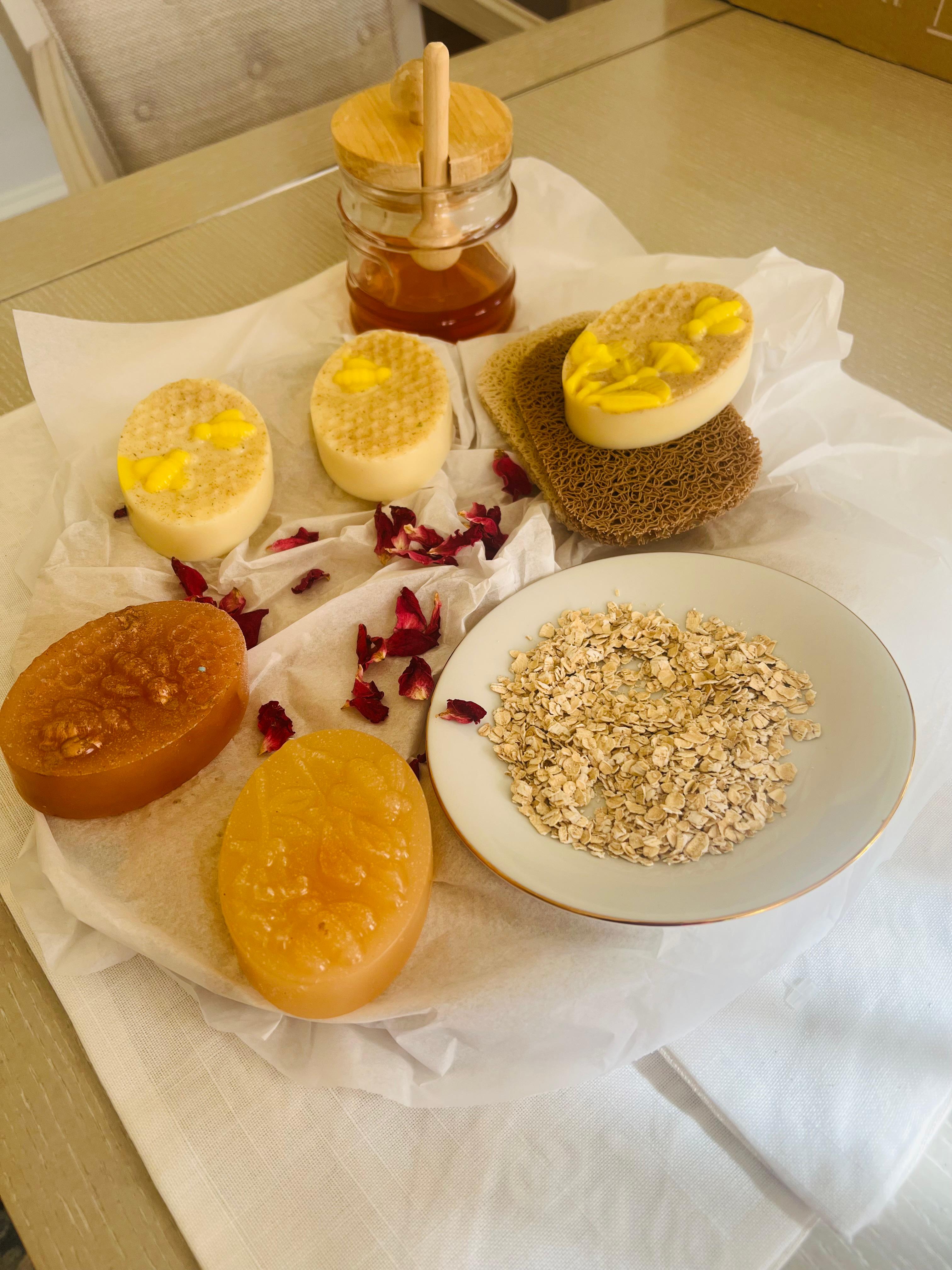 Goat Milk Soap – Miel, Avena y Rosa Mosqueta